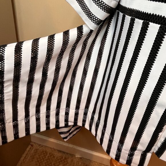 Gracia Statement Shirt with Asymmetrical side detail Size S Stretchy Upscale Top - Picture 8 of 12